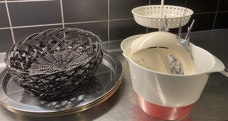 En elvisp och brödfat.